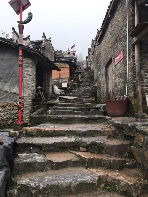 【广东省清远市连南瑶族自治县最新疫情趋势：寻找同轨迹人员,清远连南瑶族自治县】