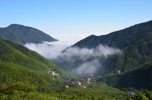 【专家:浙江省湖州市安吉县每年或现多个感染高峰_浙江安吉有没有疫情】