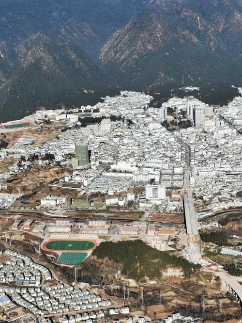 【兰坪白族普米族自治县什么时候可以足不出户,兰坪县有几个民族】