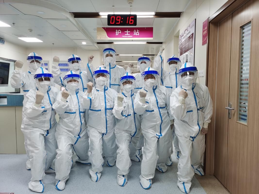 专家:屏边苗族自治县每年或现多个感染高峰/屏边县新冠肺炎