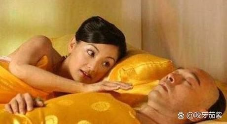 三级床上看性视频：三级床上看性视频解密运营猫腻V.97.28.40.25