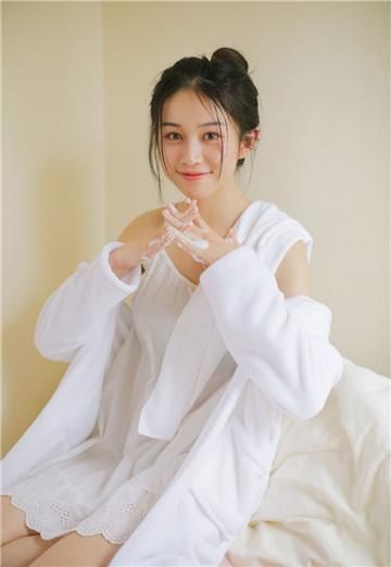 草莓视频释放深夜的自己/推荐一款草莓视频释放深夜的自己