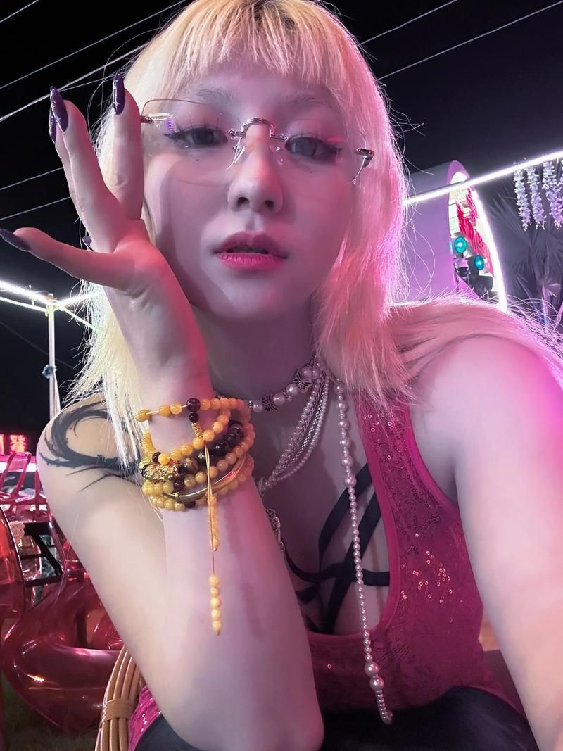 女人的香气吧:知晓助手女人的香气吧