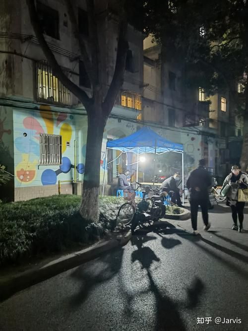 【义安区新增4例阳性感染者及2例无症状,义安镇是哪个城市】